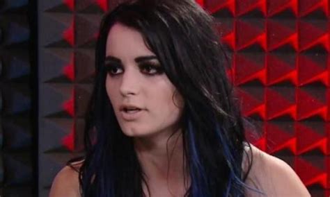 WWE superstar Paige wanted to physically harm herself after leaked ...